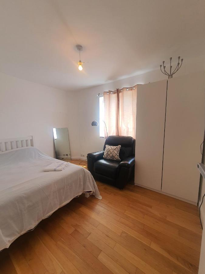 إدجوير Art Double Bed Room المظهر الخارجي الصورة