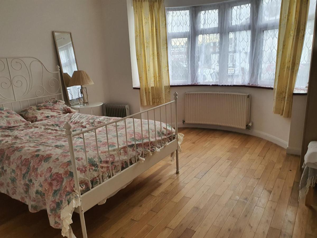 إدجوير Art Double Bed Room المظهر الخارجي الصورة